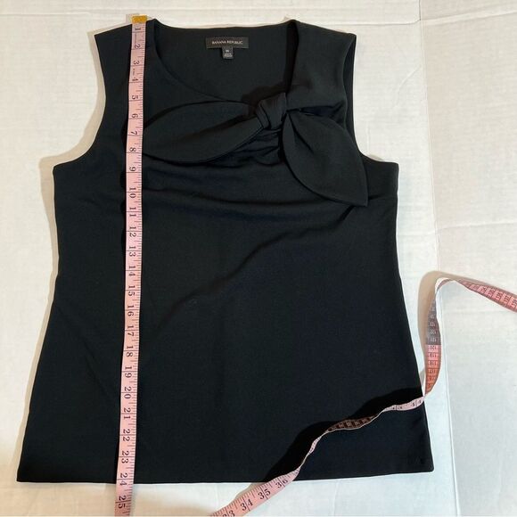 Banana Republic Black Front Tie Knot Top | Size M - Picture 7 of 7